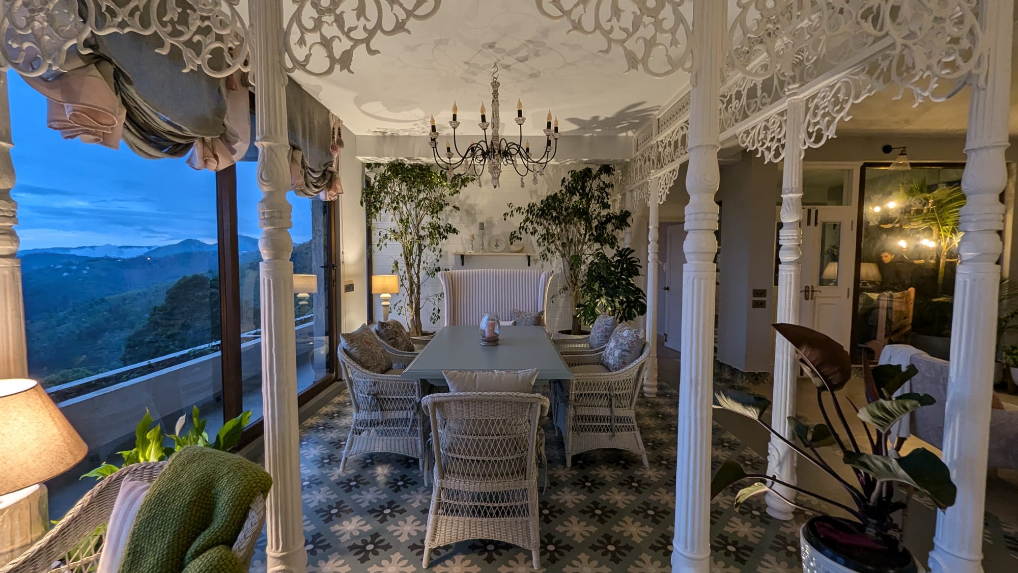 Blushing Rose, Coonoor